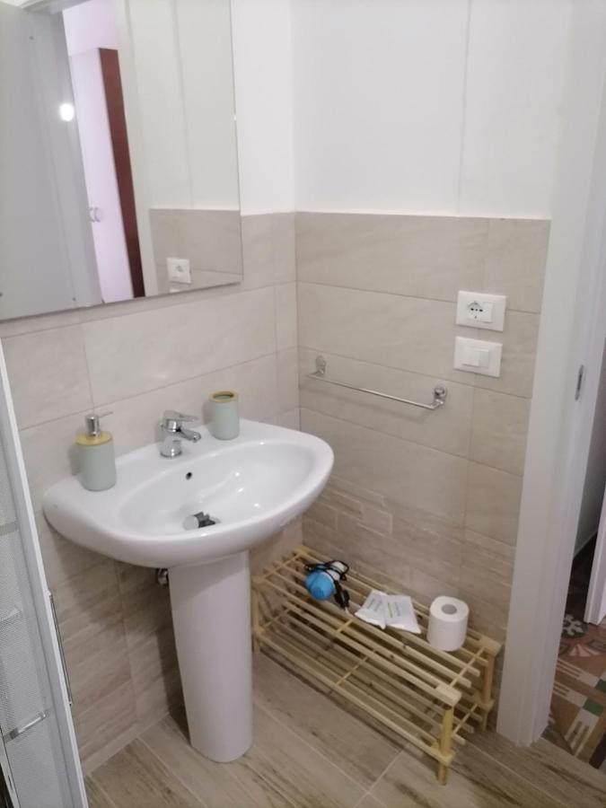 Hotel Aremu Lecce Esterno foto
