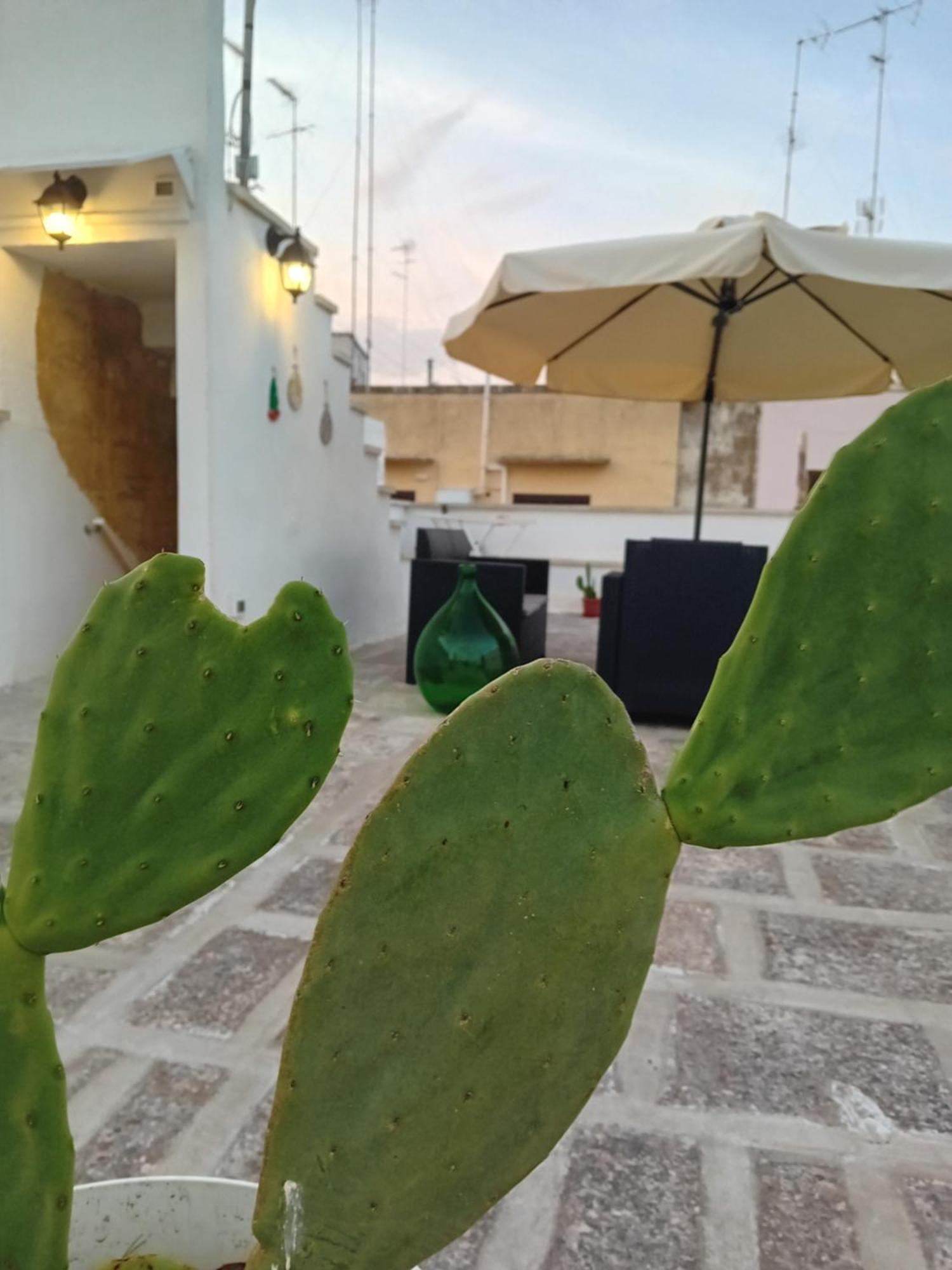 Hotel Aremu Lecce Esterno foto