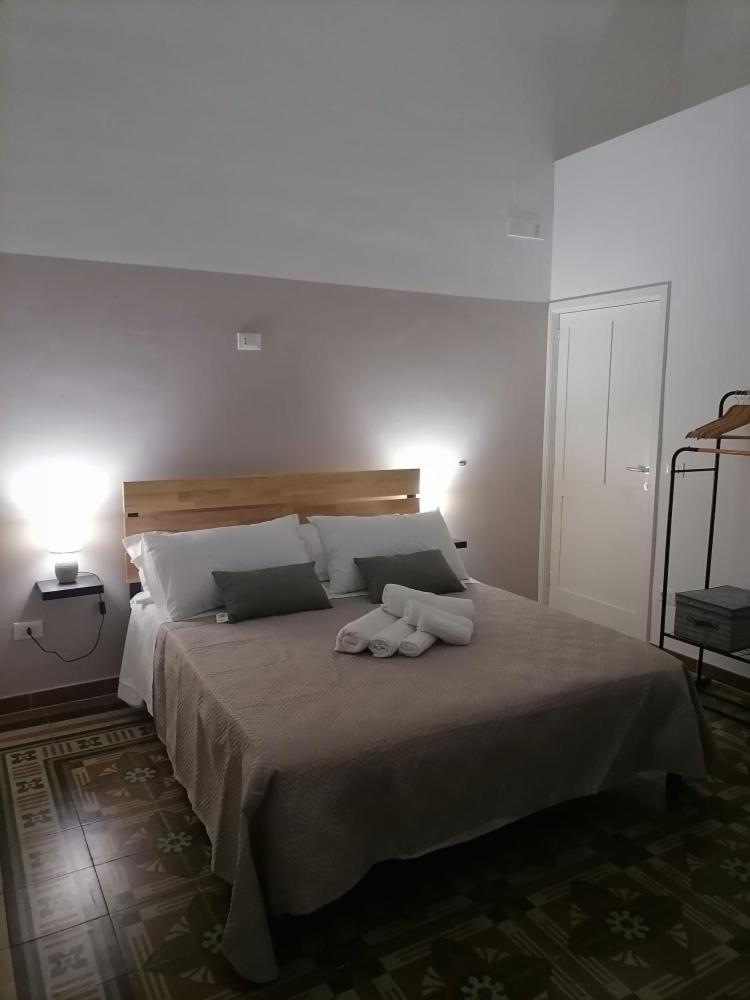 Hotel Aremu Lecce Esterno foto